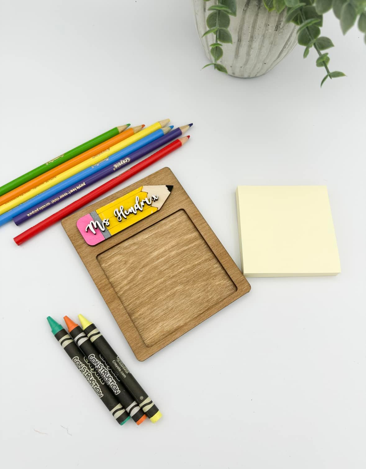 WALNUT NOTE PAD W PENCIL/NAME